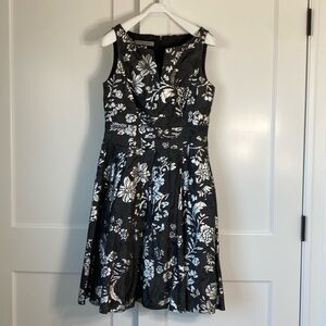 Anne Klein cocktail dress 10 black and silver, shimmer